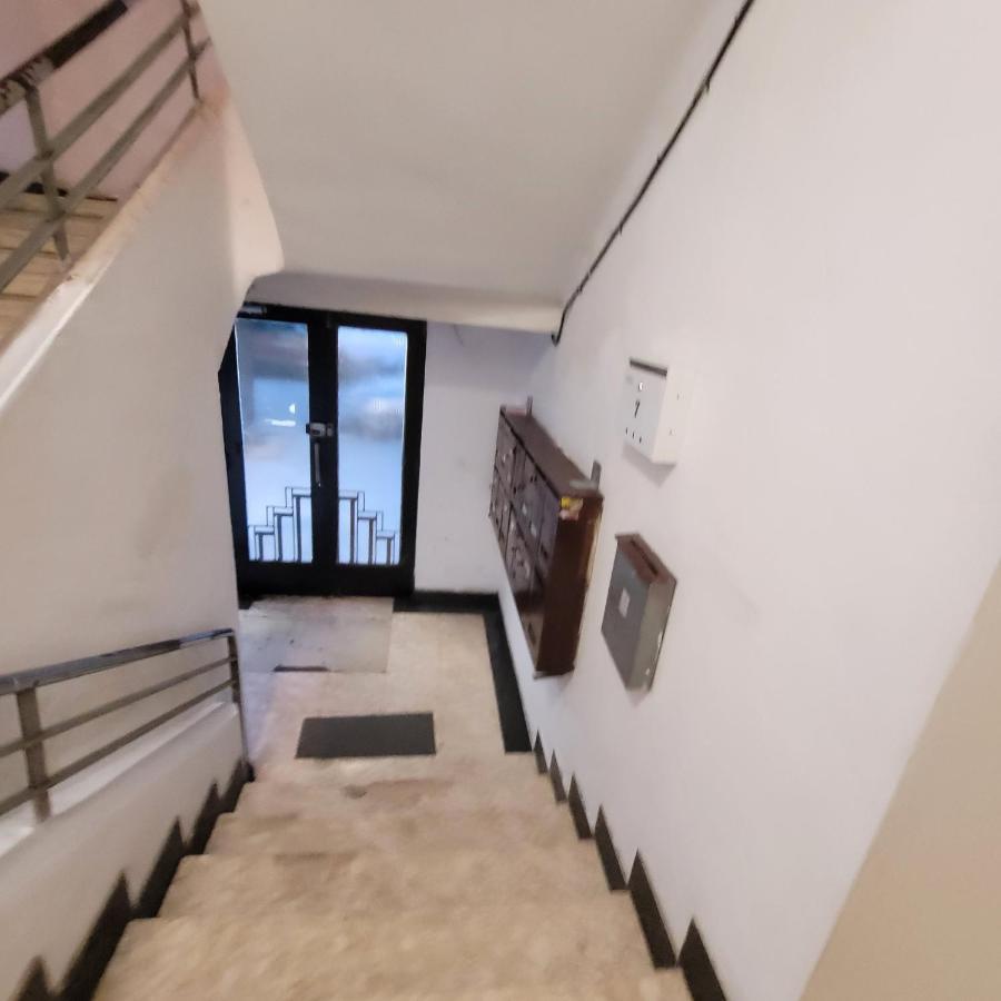 Anastasia Balcescu Apart 4 Self Check In Code From 2Pm Kitchen And Bedroom Бухарест Экстерьер фото